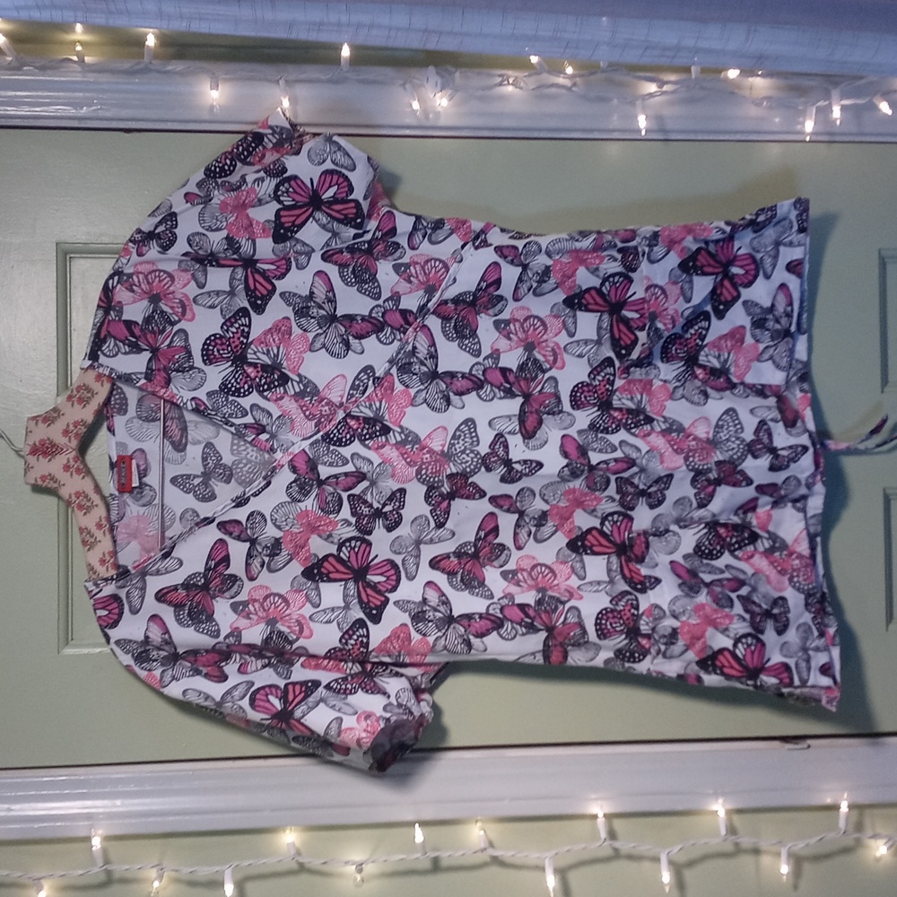 Women's Denice butterfly pink wht grey blk pattern Large scrub top